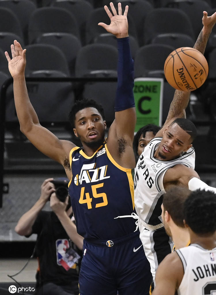 关于里程碑夜！利物浦豪取连胜，欧篮联集结日刷纪录，话题不断，心理建设被强调的信息九游中国官网